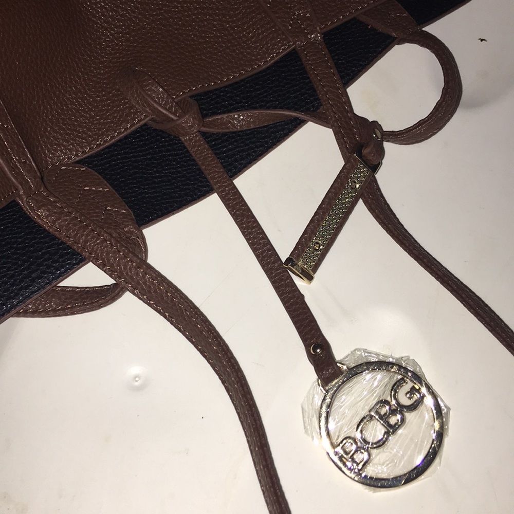 NEW BCBG BROWN TOTE BAG - Picture 7 of 7